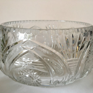 Kryształowa misa pięknie szlifowana