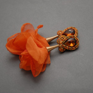 kolczyki lub klipsy sutasz z kwiatkami