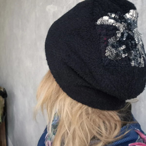 Czapka czarna  boho baranek