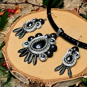 Surya - czarno srebrny komplet, kolczyki i naszyjnik sutasz