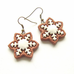 Pierniczki z lukrowana śnieżynka