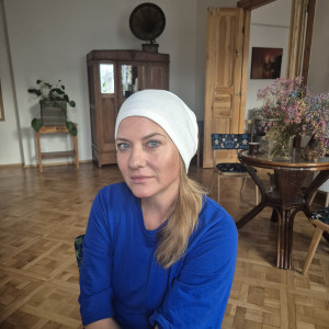 Czapka ecru handmade