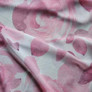 Apaszka szyfynowa w delikatne w róże