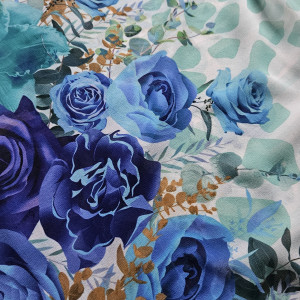 Apaszka szyfynowa border w kwiaty zwiewna z geometrycznymi wstawkami