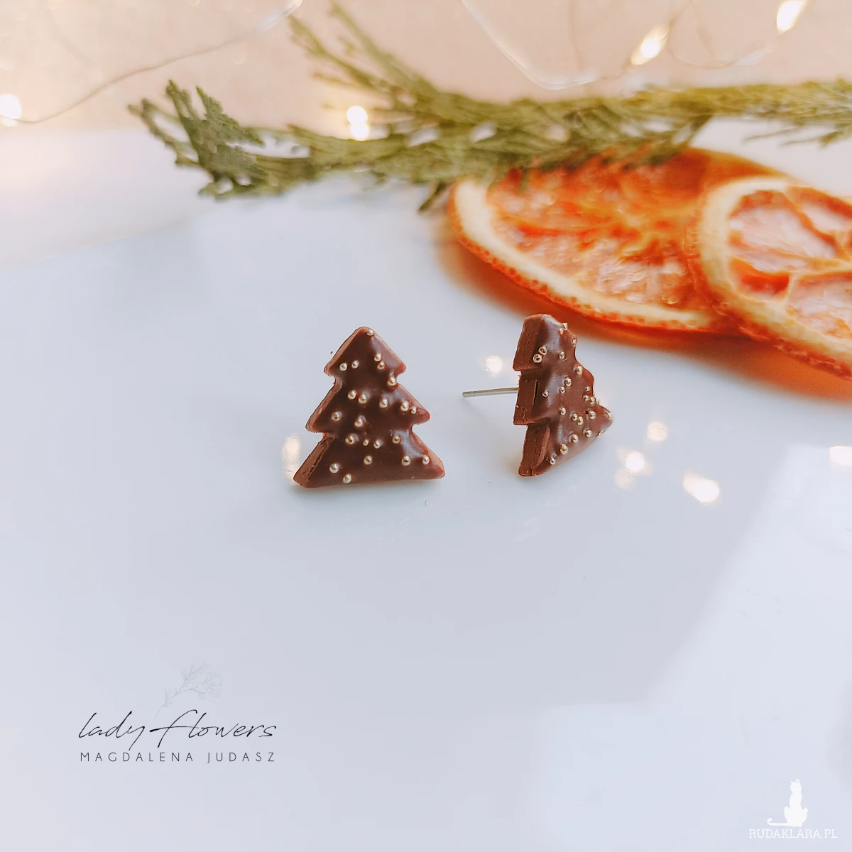 Choinki ze złotą posypką