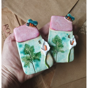 Magnesy domki z pszczołami