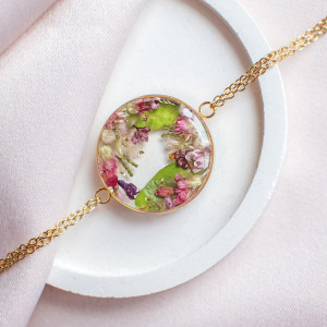 Bransoletka z kompozycją kwiatową