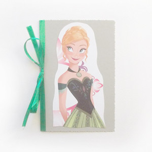 pastelowa kartka dla dziewczynki, bajkowe kartki dla dzieci, Anna kartka, frozen kartka, kraina lodu kartka, fajne kartki na różne okazje, kartka z Anną