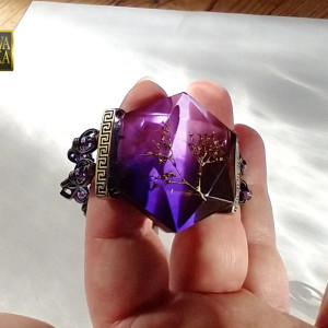 Ametyst - bransoleta z żywicy i koralików