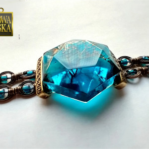 Szafir - bransoleta z żywicy i koralików