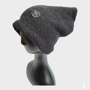 Czapka czarna handmade