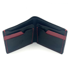 Czarny portfel skórzany ręcznie uszyty.