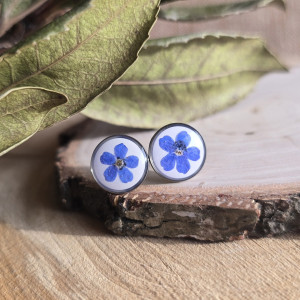 Srebrne kolczyki wkręty sztyfty żywica z żywicy kwiaty z kwiatami suszone prawdziwe kwiaty retro vintage kobiece na prezent delikatne niebieskie niezapominajki niezapominajkami