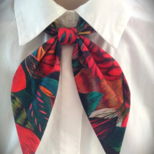 Kokarda bawełniana pod kołnierzyk - na gumce, regulowany obwód