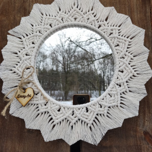 Makramowe lustro Boho w kolorze naturalnym