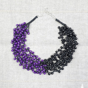 6634 lekki, czarny, fioletowy naszyjnik; kol