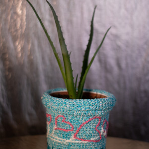 doniczka ALL YOU NEED IS LOVE