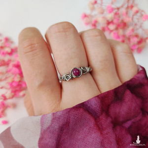 Pierścionek Rubin stal chirurgiczna handmade