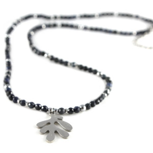 Choker z szafirów z zawieszką