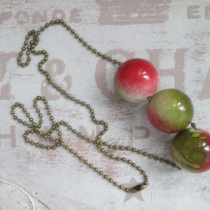 Nowa*Sztuczna biżuteria handmade *Naszyjnik kulkowy z zawieszkami *
