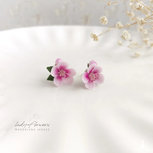 Kolczyki z kwiatami wiśni z listkami
