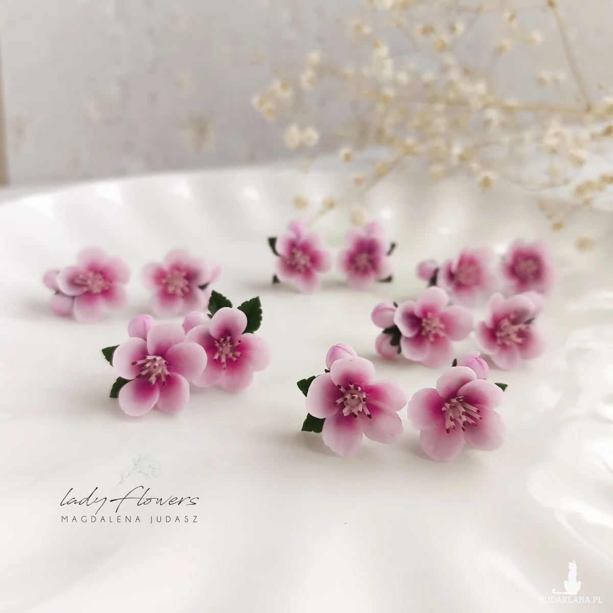 Kolczyki z kwiatami wiśni z dwoma pąkami