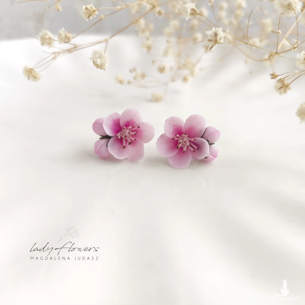 Kolczyki z kwiatami wiśni z dwoma pąkami