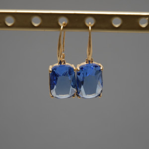 eleganckie kolczyki lub klipsy