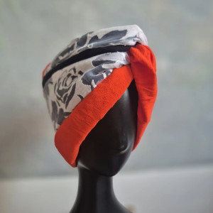 Turban  pomarańczowo-biały