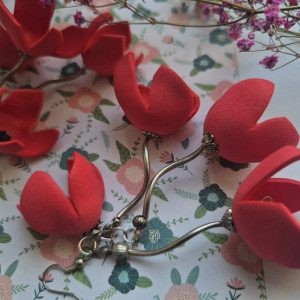 Kolczyki  długie czerwone tulipany