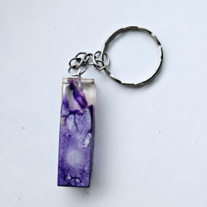 Brelok literka I galaxy fioletowa z bielą i hortensją