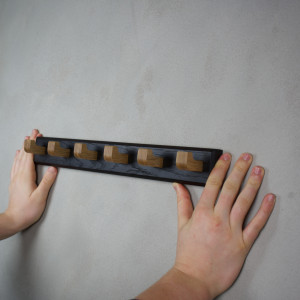 Wieszak drewniany do przedpokoju