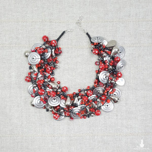 6290 czerwony, srebrny, szary naszyjnik; kolia