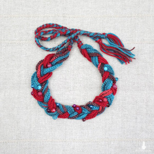 5818 niebiesko-czerwony, lekki, przyciągający wzrok naszyjnik