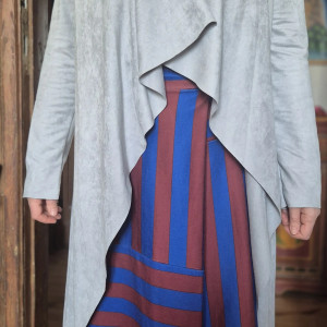 płaszcz szary tunika