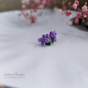 Kolczyki z kwiatami bzu