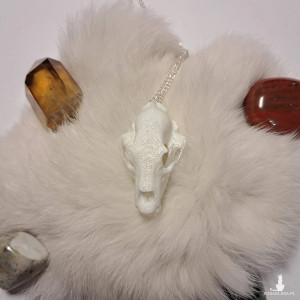 naszyjnik z mini czaszką niedźwiedzia