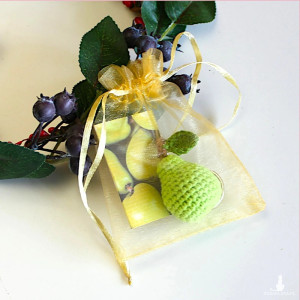 Brelok na szydełku Gruszka Zielona