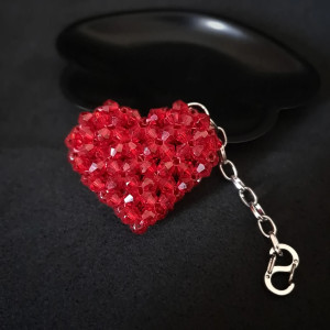 Czerwony Brelok w Kształcie Serca - Zawieszka do kluczy, torebki, plecaka - Idealny prezent na Walentynki