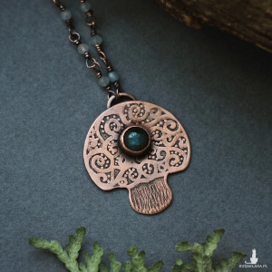 Naszyjnik miedziany grzybek labradoryt i akwamaryn