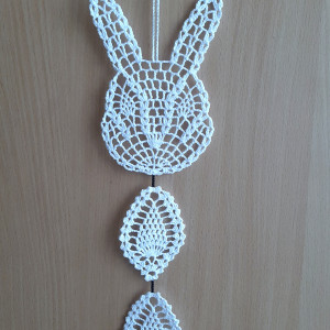 Szydełkowa zawieszka " Wielkanocny zajączek"