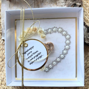 245, kartka na ślub w białym pudełku z sercem