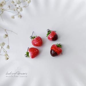 Kolczyki truskawki