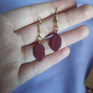 Kolczyki z gliny polimerowej usta