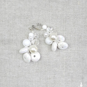 6371 białe, długie, eleganckie kolczyki;