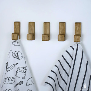 Drewniany minimalistyczny wieszak (1 szt)