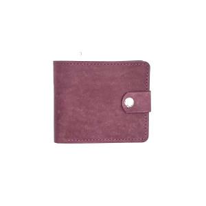 Fioletowy portfel ręcznie uszyty ze skóry na bilon i karty.