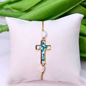 Regulowana bransoletka na sznurku perły słodkowodne krzyżyk z kwiatami w żywicy