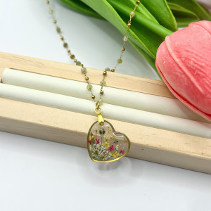 Naszyjnik wiosenna łąka w serduszku z zielonym turmalinem