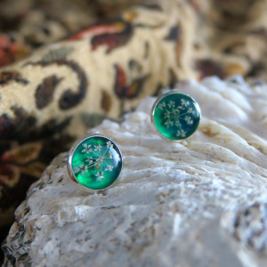 Kolczyki z kwiatami, dzika marchew w żywicy epoksydowej